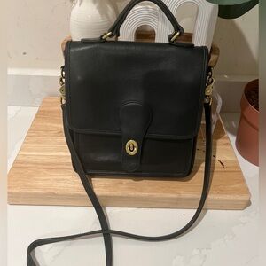 Vintage Coach black leather Station Bag crossbody